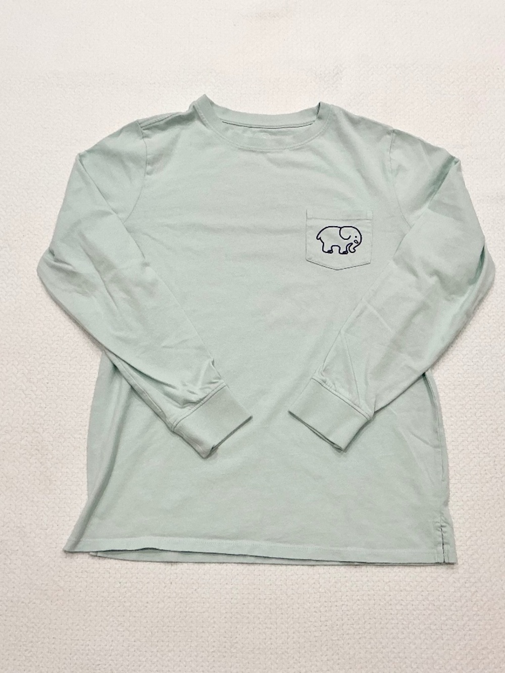 Ivory Ella Long Sleeve Pocket t-shirt Save The Elephants Design Size Small